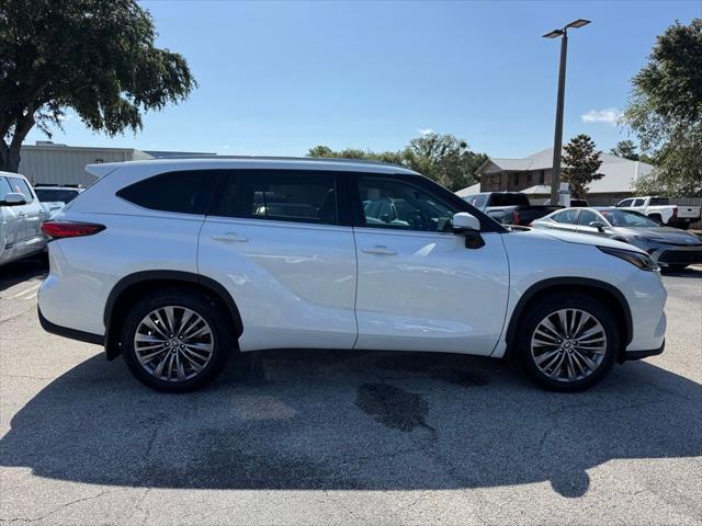 used 2021 Toyota Highlander car, priced at $42,500
