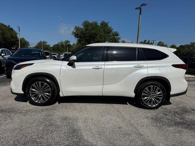 used 2021 Toyota Highlander car, priced at $42,500