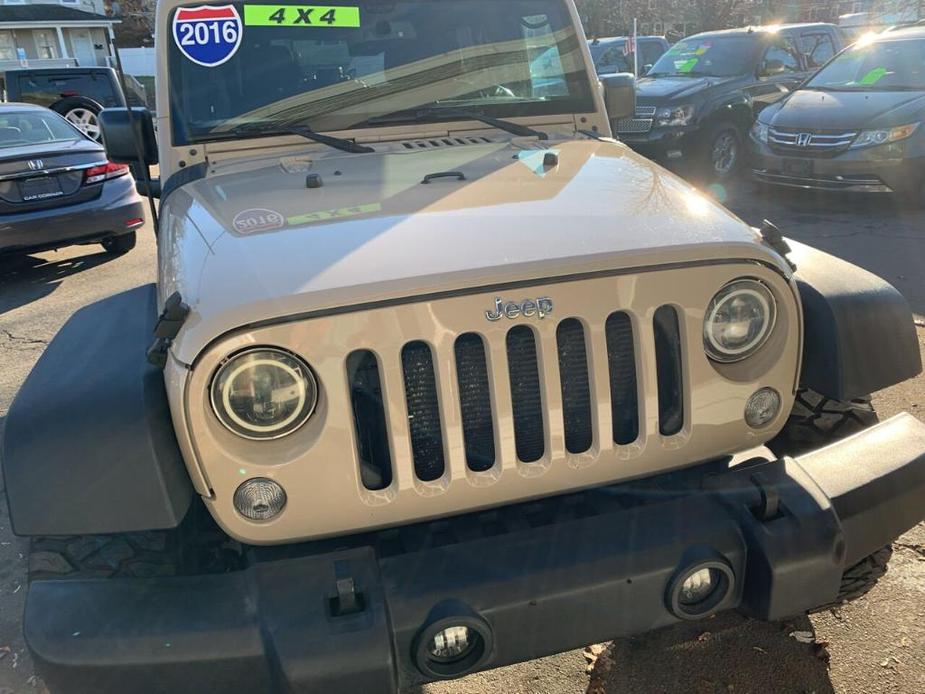 used 2016 Jeep Wrangler Unlimited car, priced at $24,995