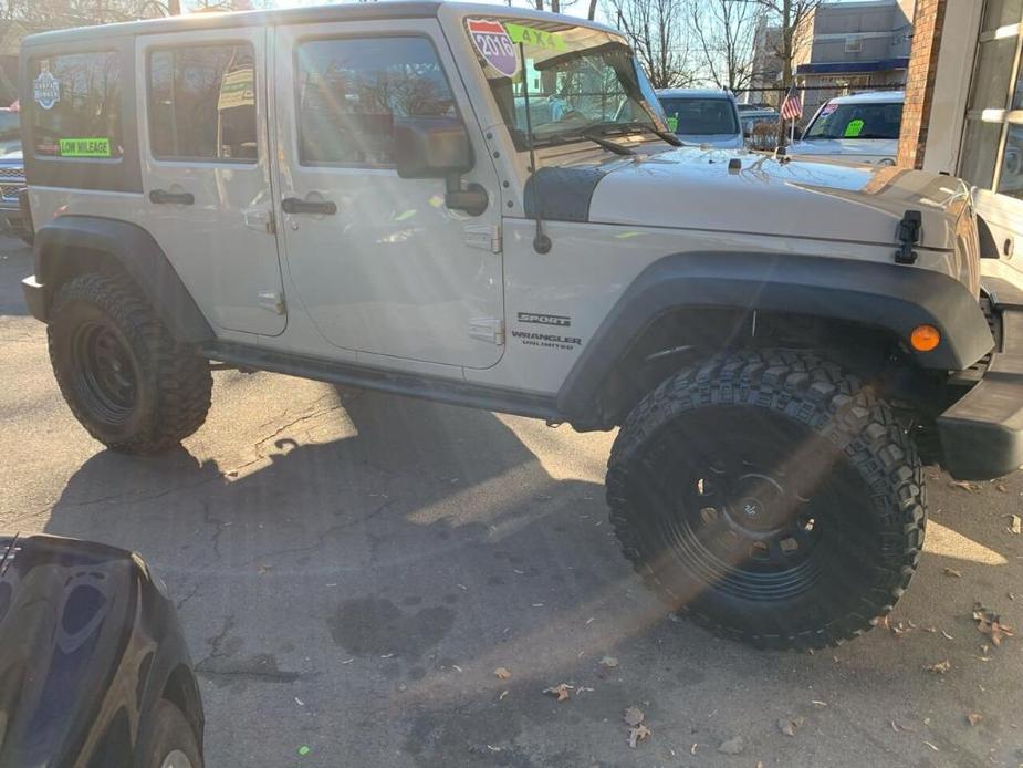 used 2016 Jeep Wrangler Unlimited car, priced at $24,995