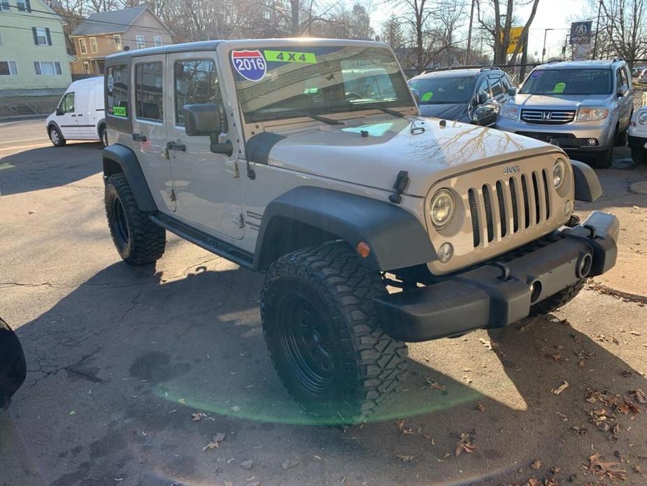 used 2016 Jeep Wrangler Unlimited car, priced at $24,995