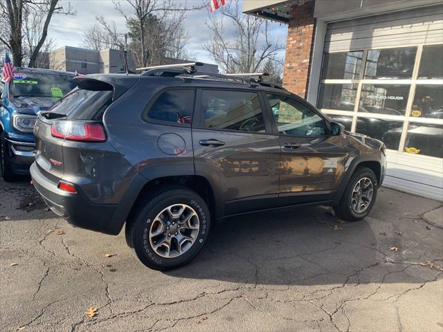 used 2020 Jeep Cherokee car, priced at $15,995