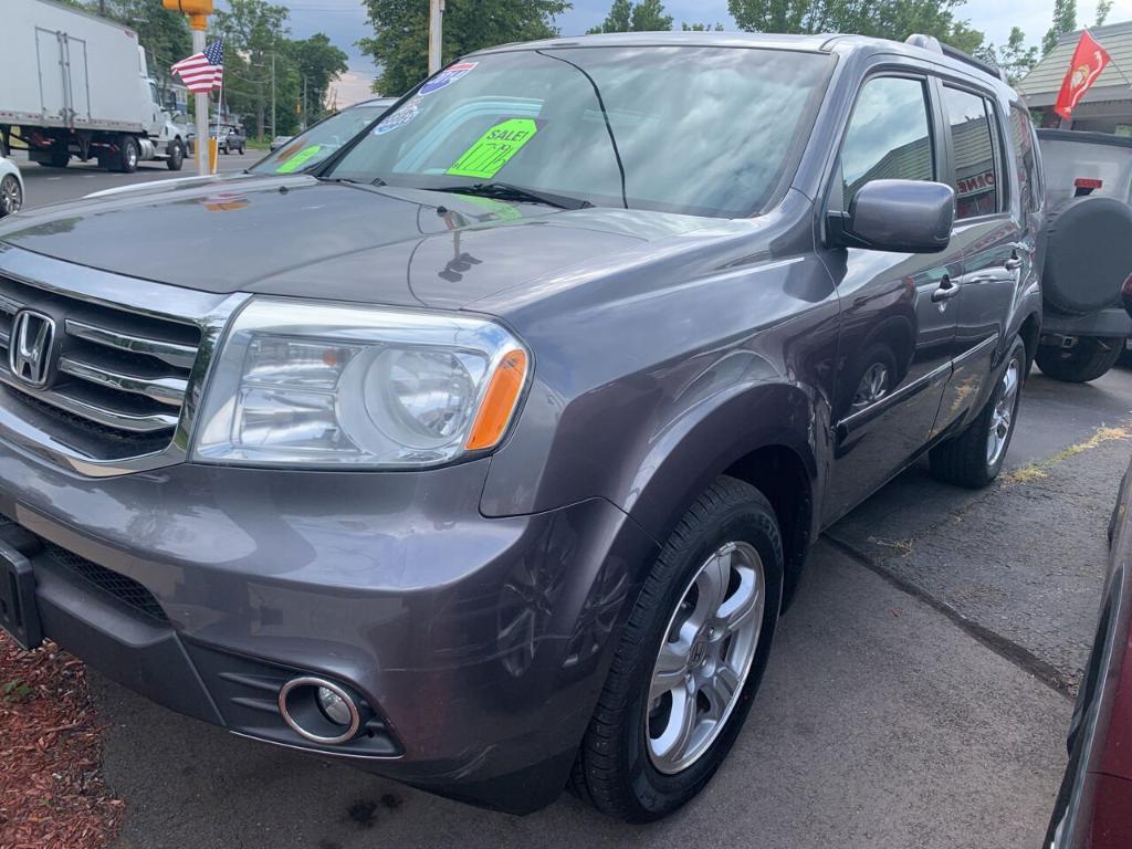 used 2014 Honda Pilot car, priced at $17,995