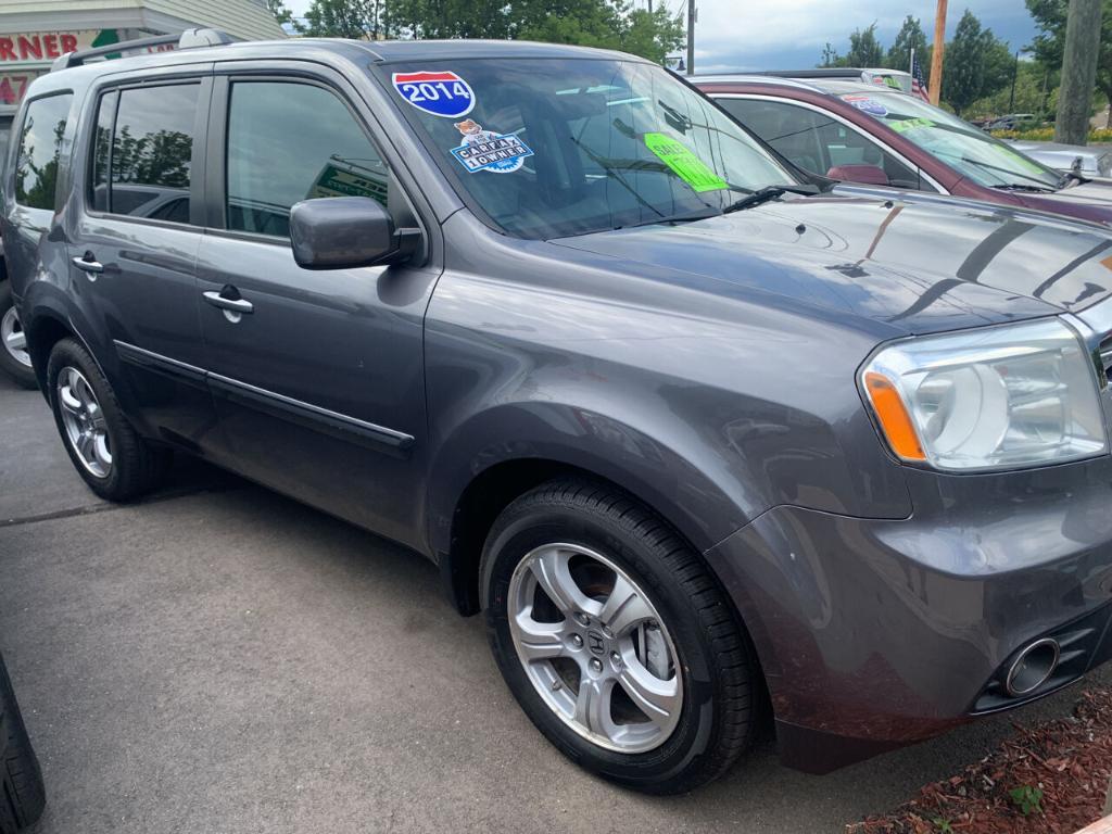 used 2014 Honda Pilot car, priced at $17,995