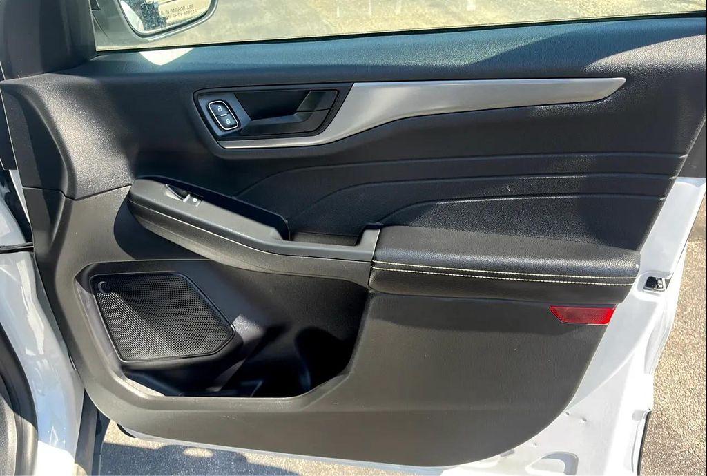 used 2024 Ford Escape car, priced at $24,900