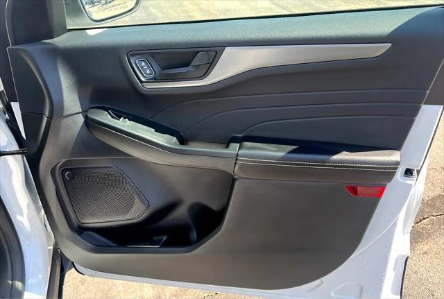 used 2023 Ford Escape car, priced at $24,900