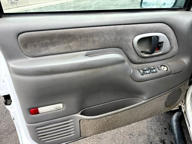 used 1997 GMC Yukon car, priced at $7,900