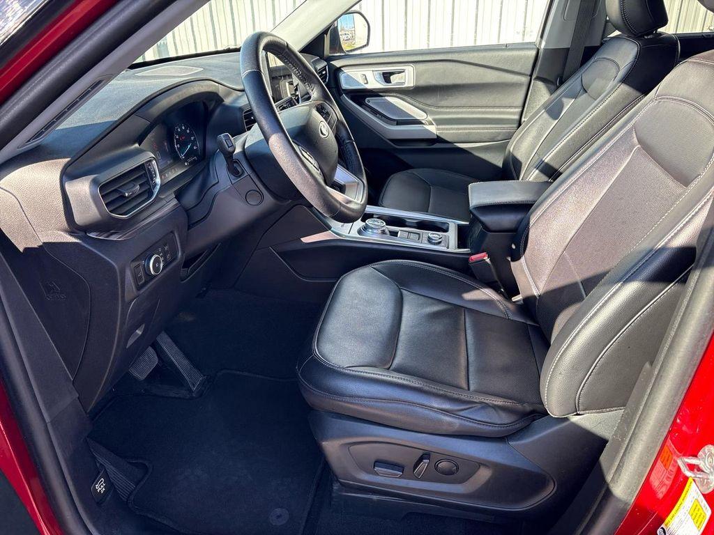 used 2024 Ford Explorer car, priced at $39,900