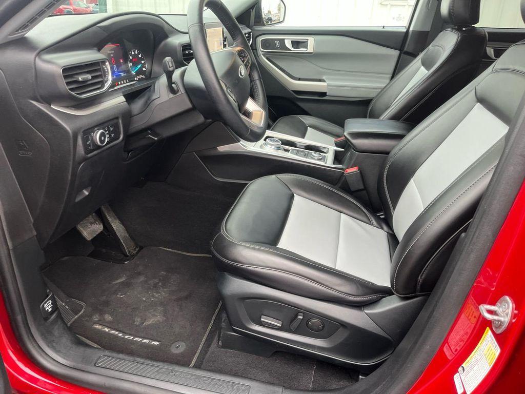 used 2024 Ford Explorer car, priced at $37,900