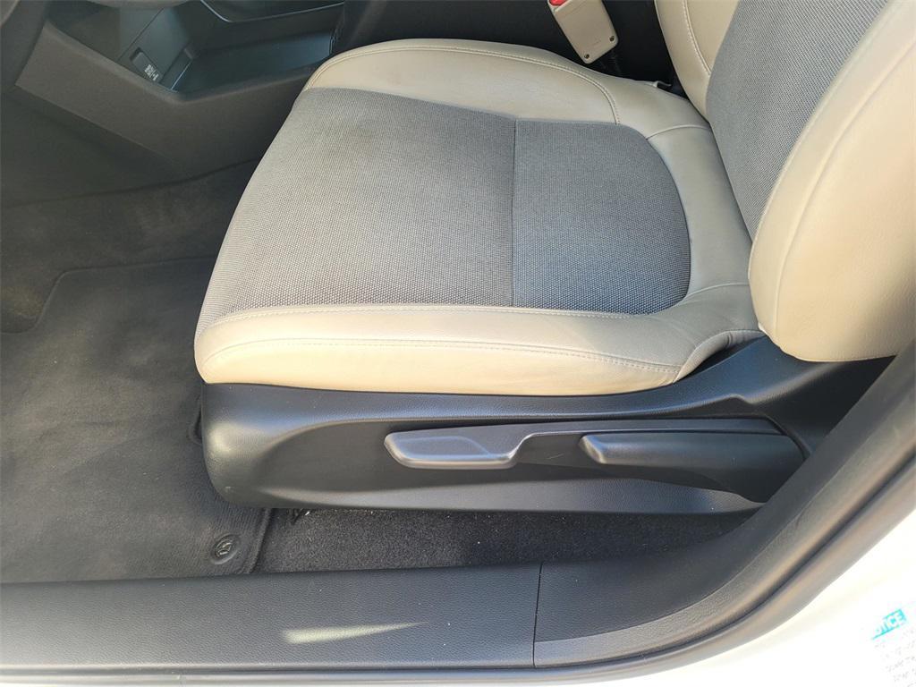 used 2019 Honda Clarity Plug-In Hybrid car, priced at $16,888