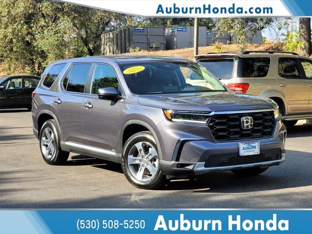 new 2025 Honda Pilot car, priced at $45,425