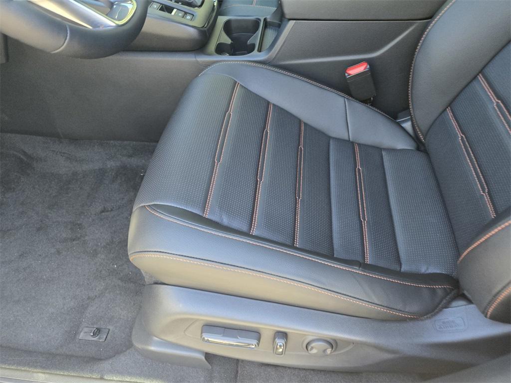 new 2026 Honda CR-V Hybrid car, priced at $40,375