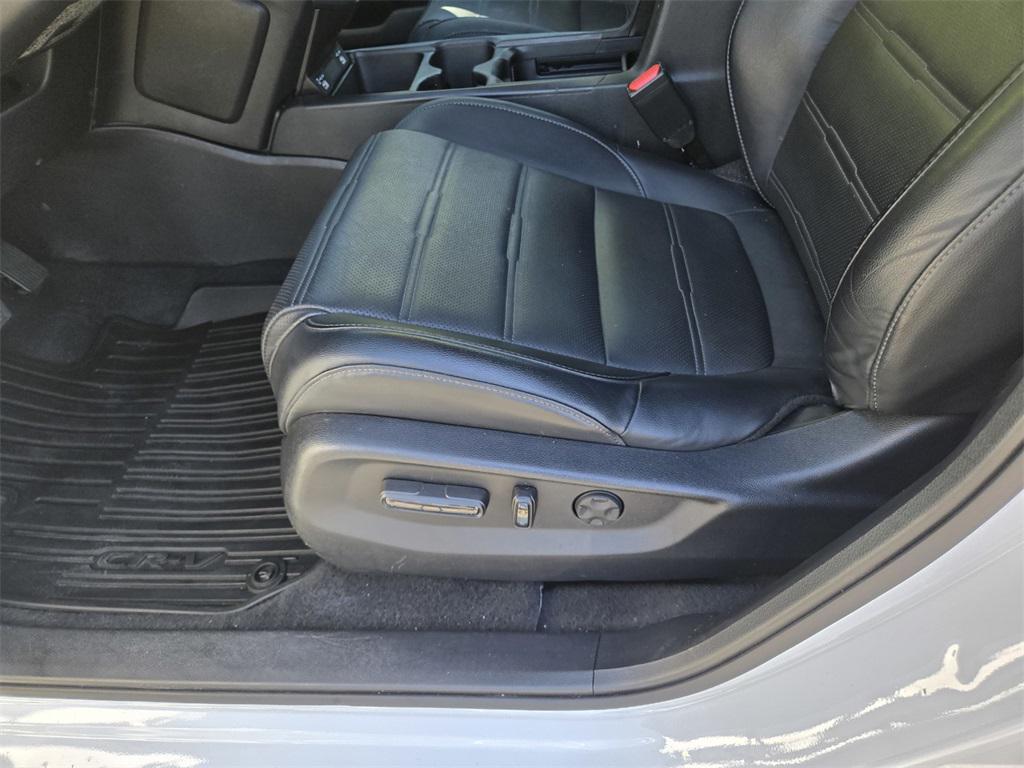 used 2022 Honda CR-V car, priced at $29,777