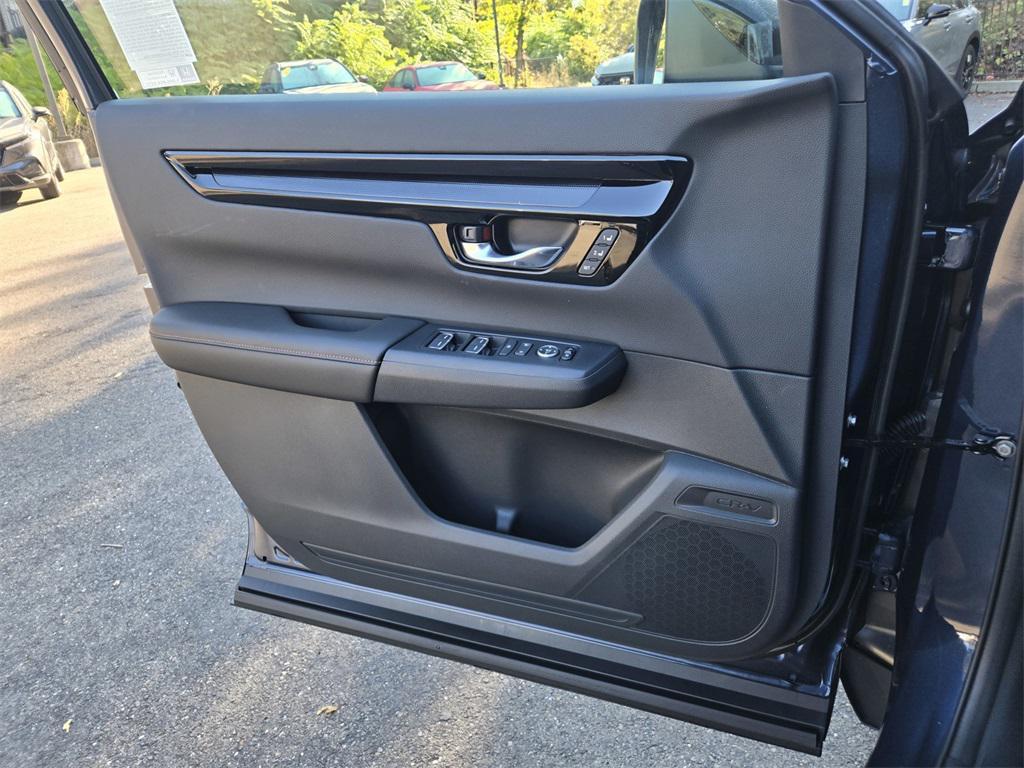 new 2026 Honda CR-V Hybrid car, priced at $42,400