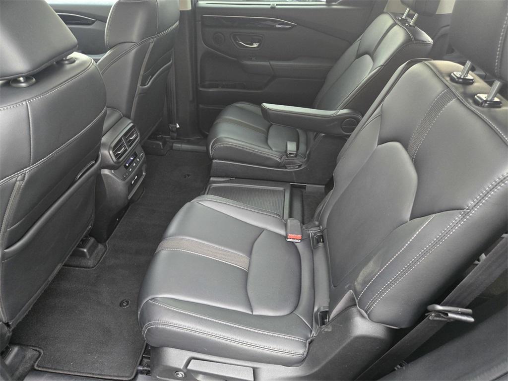 used 2023 Honda Pilot car, priced at $39,888
