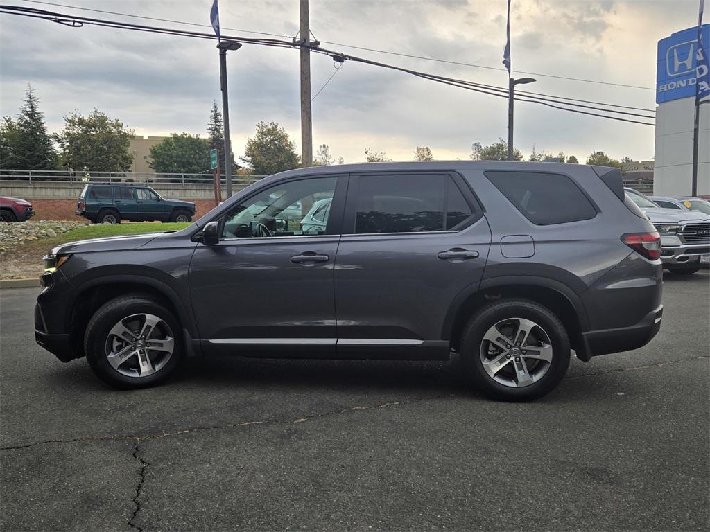 used 2023 Honda Pilot car, priced at $39,888