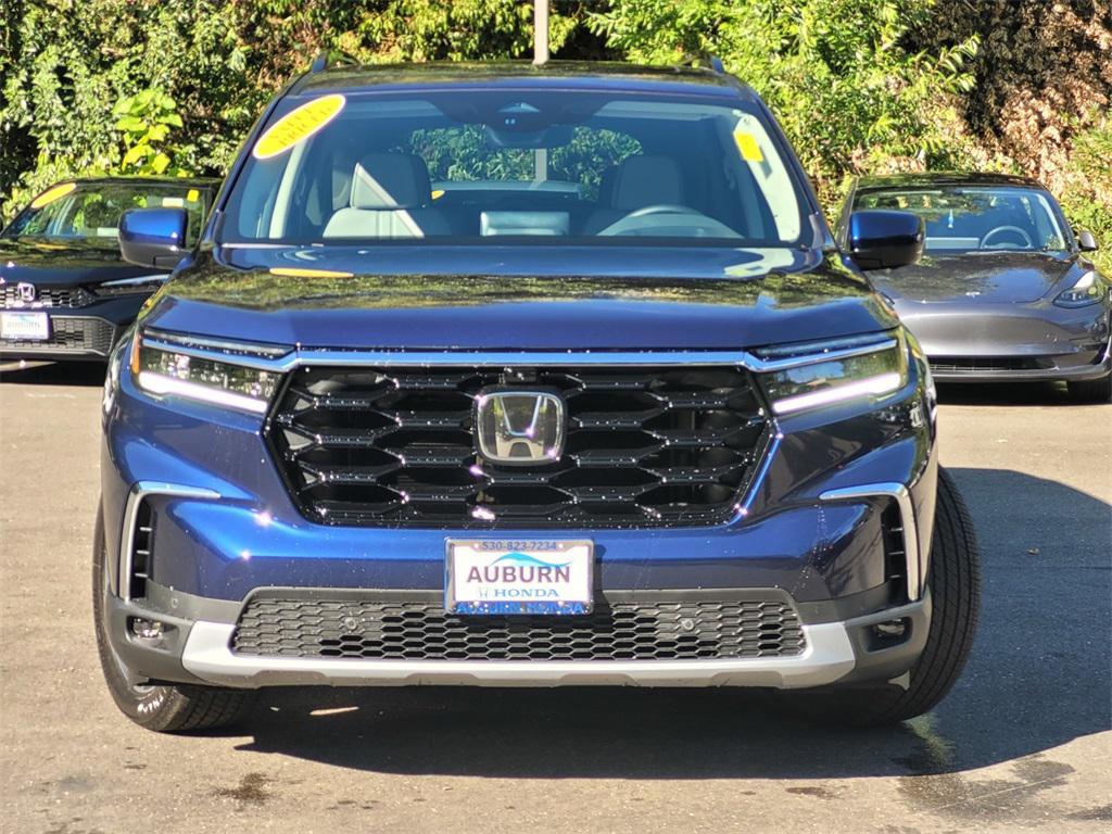 new 2025 Honda Pilot car, priced at $52,430