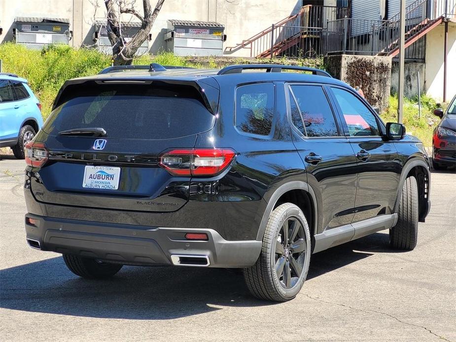 new 2025 Honda Pilot car, priced at $53,175