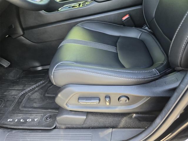used 2025 Honda Pilot car, priced at $42,555