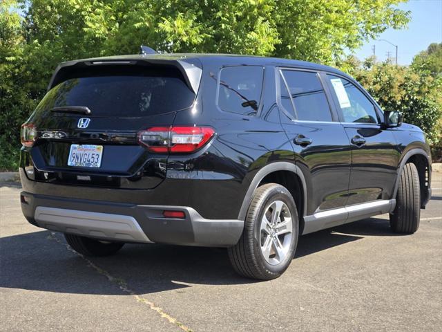 used 2025 Honda Pilot car, priced at $42,555
