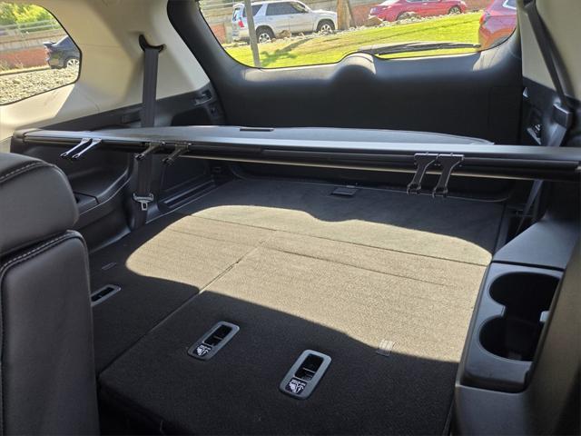 used 2025 Honda Pilot car, priced at $42,555