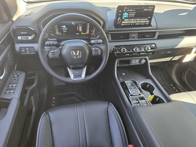 new 2025 Honda Pilot car, priced at $52,885
