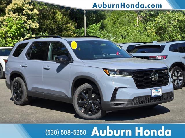 new 2025 Honda Pilot car, priced at $55,115