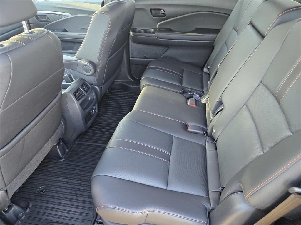 used 2022 Honda Passport car, priced at $36,498