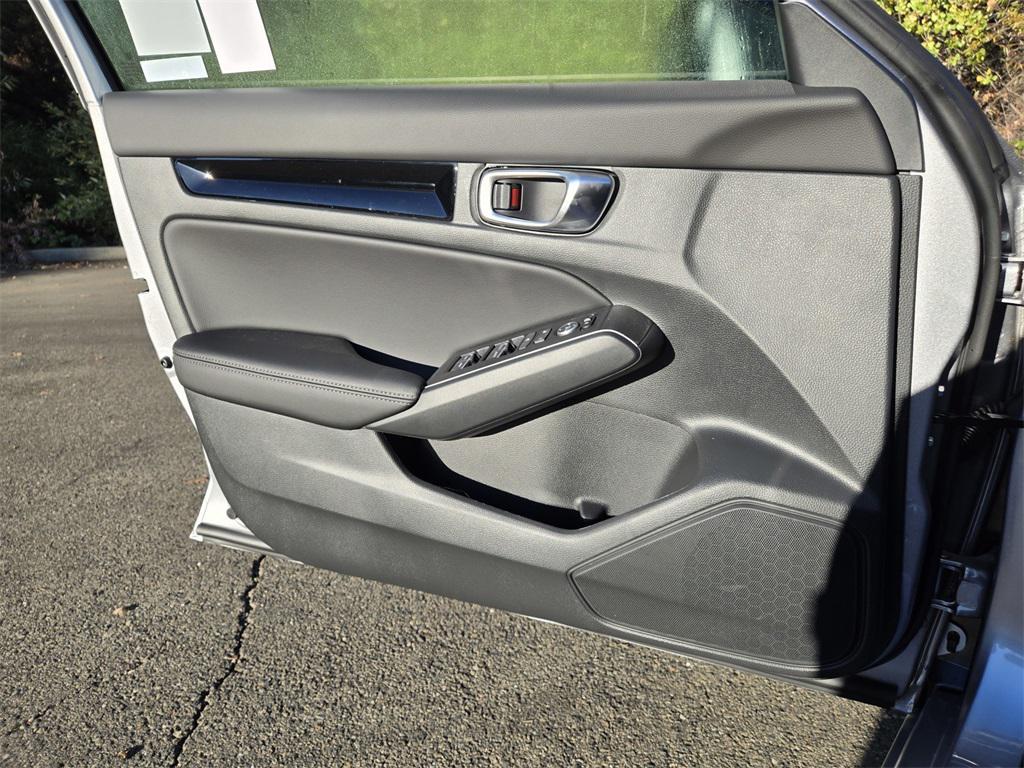 new 2026 Honda Civic Hybrid car, priced at $33,690