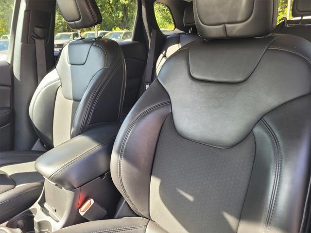 used 2019 Jeep Cherokee car, priced at $14,977