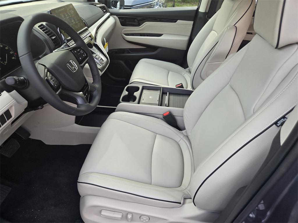 new 2026 Honda Odyssey car, priced at $46,990