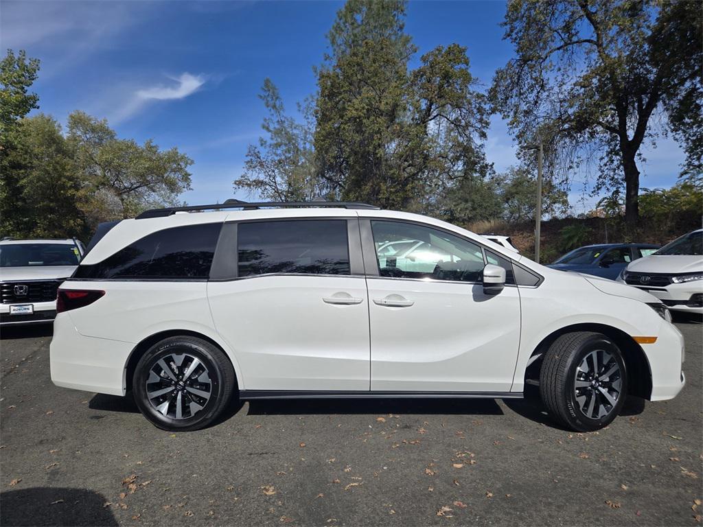 new 2026 Honda Odyssey car, priced at $43,340