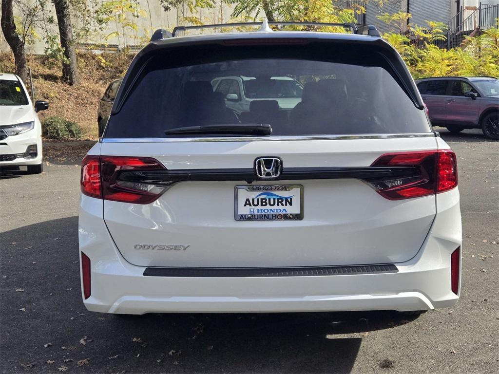 new 2026 Honda Odyssey car, priced at $43,340