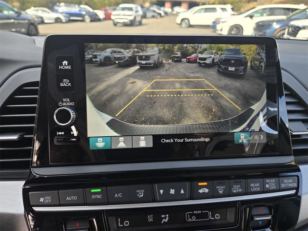 new 2026 Honda Odyssey car, priced at $43,340