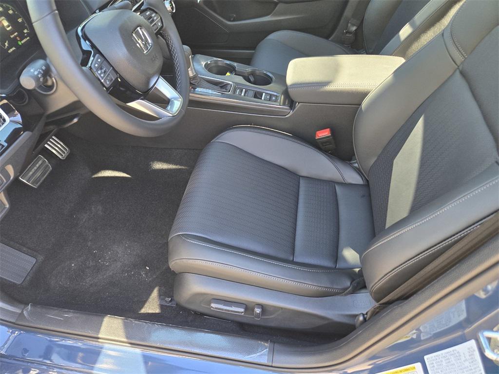 new 2026 Honda Civic Hybrid car, priced at $32,945