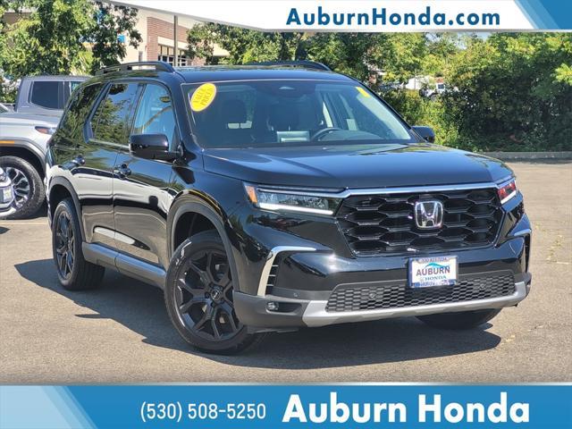 new 2025 Honda Pilot car, priced at $50,950