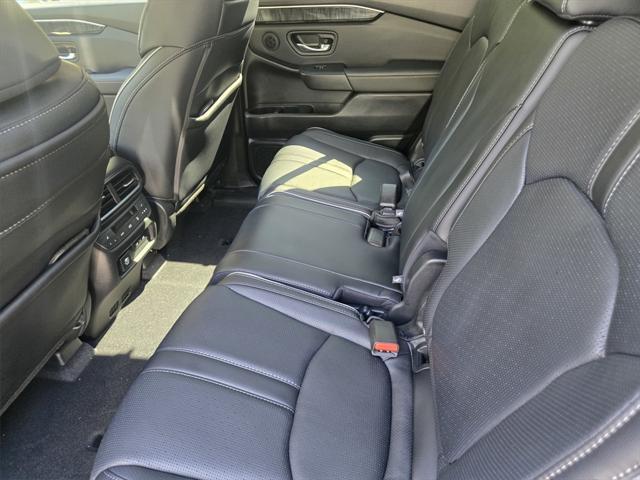 new 2025 Honda Pilot car, priced at $53,160