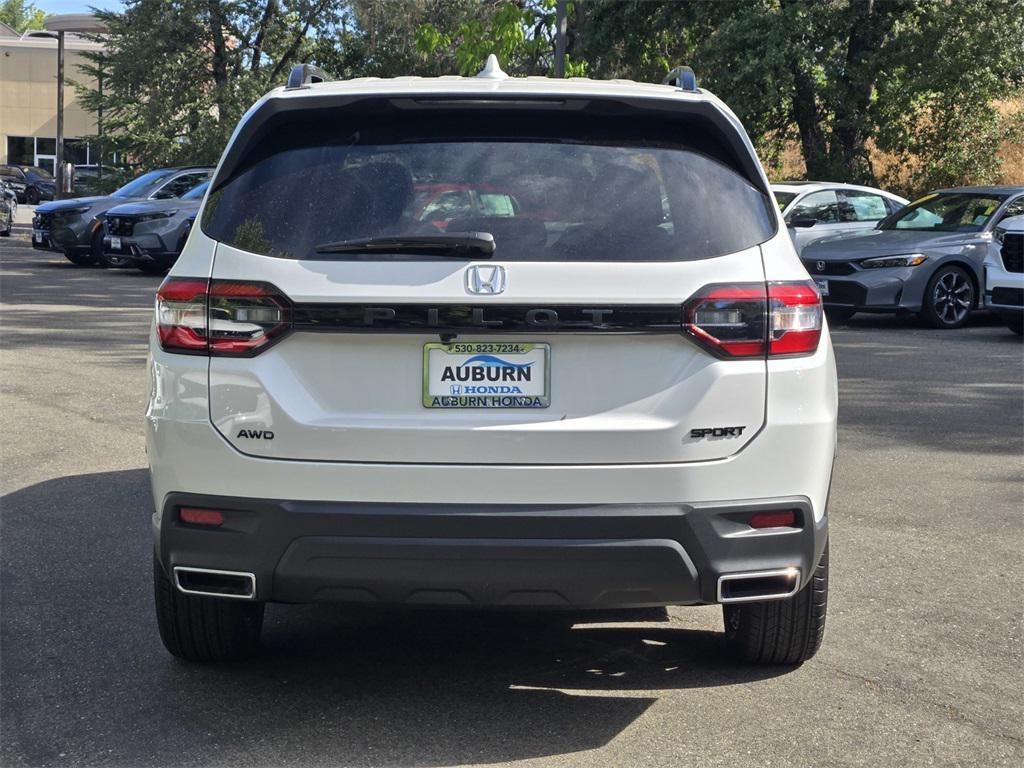 new 2025 Honda Pilot car, priced at $44,250