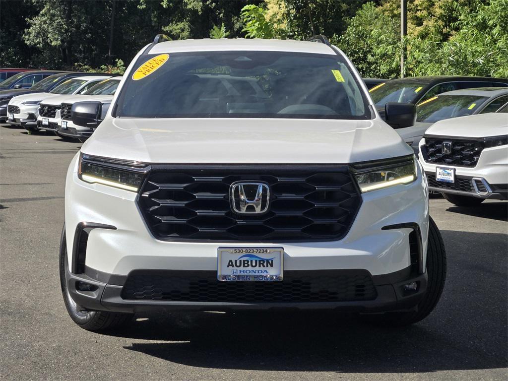 new 2025 Honda Pilot car, priced at $44,250