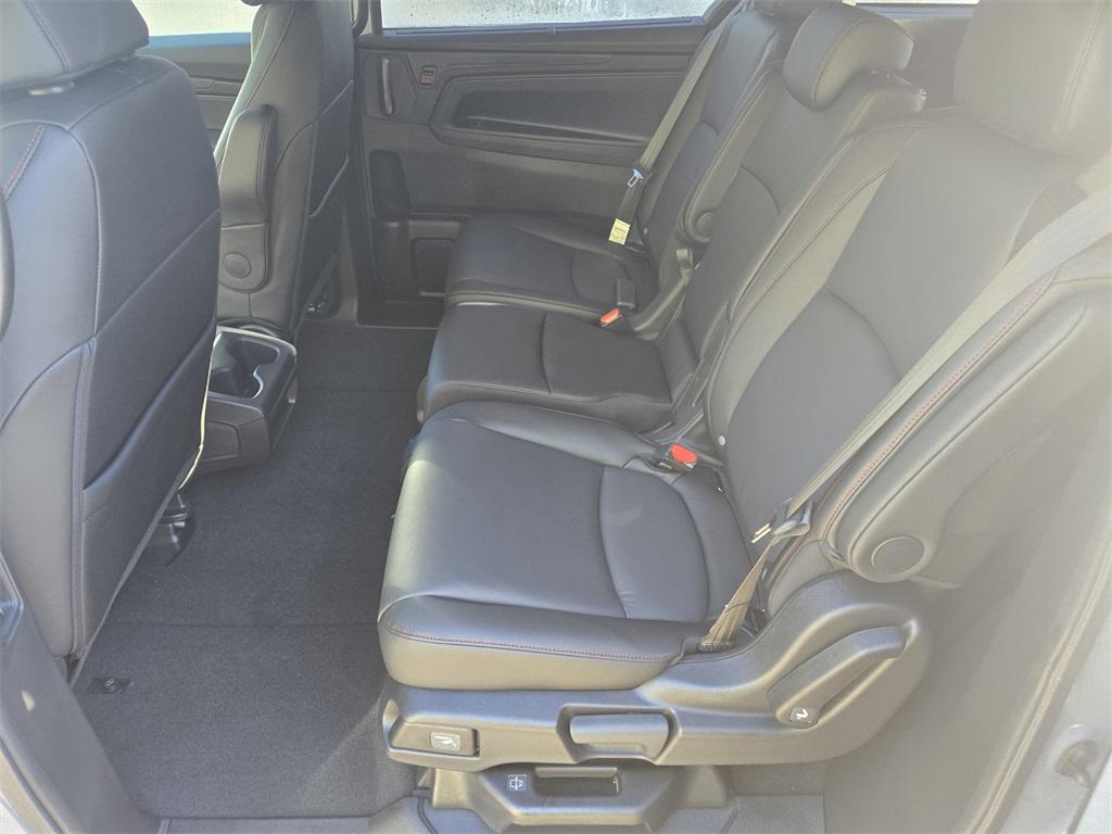 new 2026 Honda Odyssey car, priced at $43,845