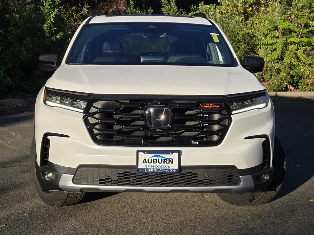 new 2025 Honda Pilot car, priced at $50,330
