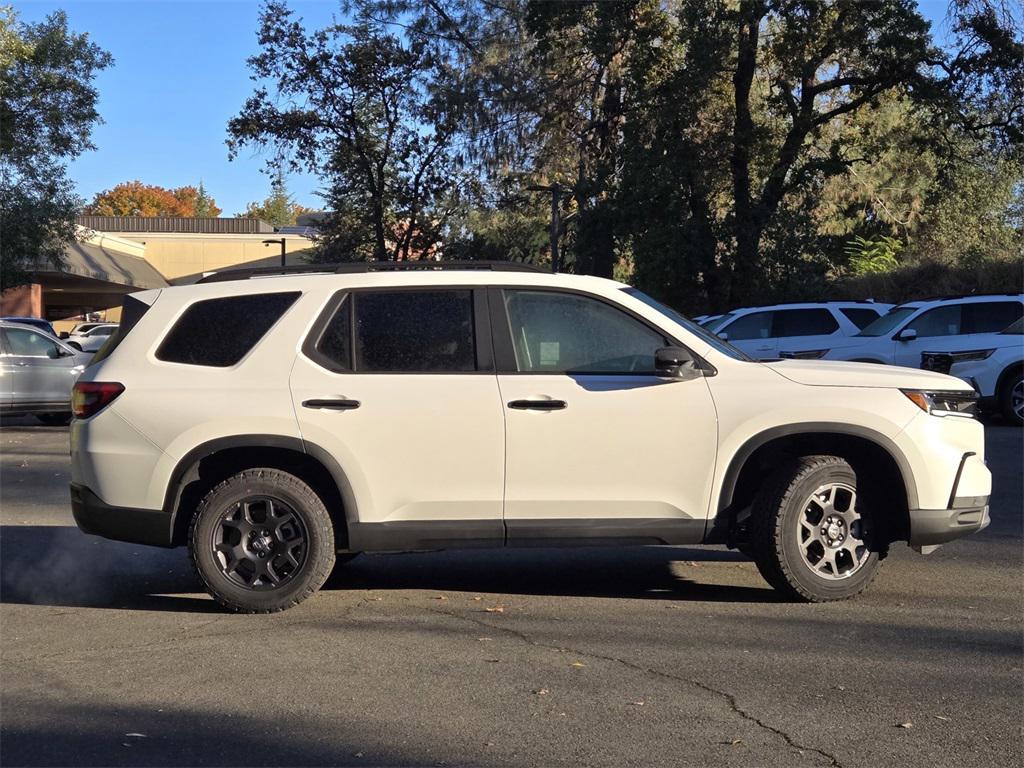 new 2025 Honda Pilot car, priced at $50,330