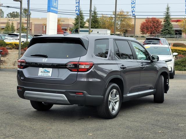 new 2025 Honda Pilot car, priced at $46,225