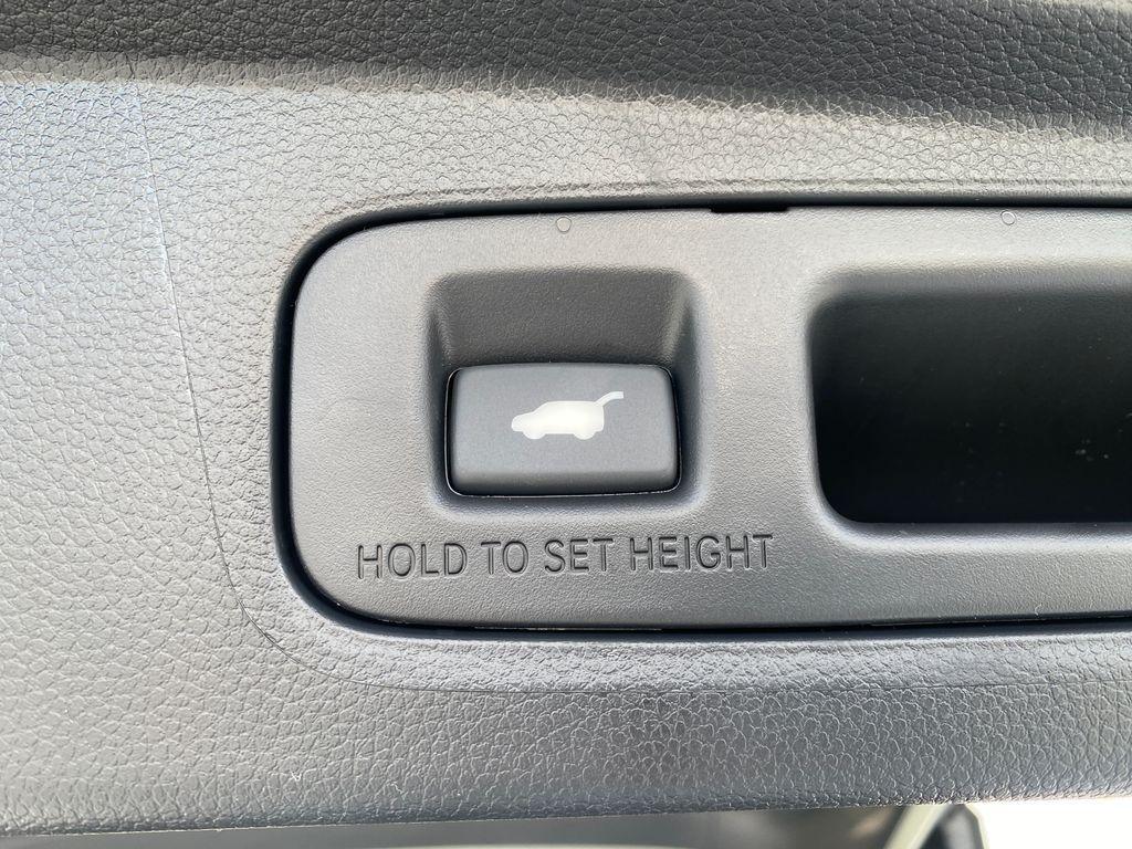 new 2026 Honda CR-V Hybrid car, priced at $39,705
