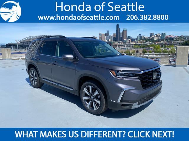 new 2025 Honda Pilot car, priced at $47,038