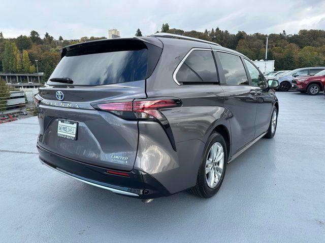 used 2022 Toyota Sienna car, priced at $51,922