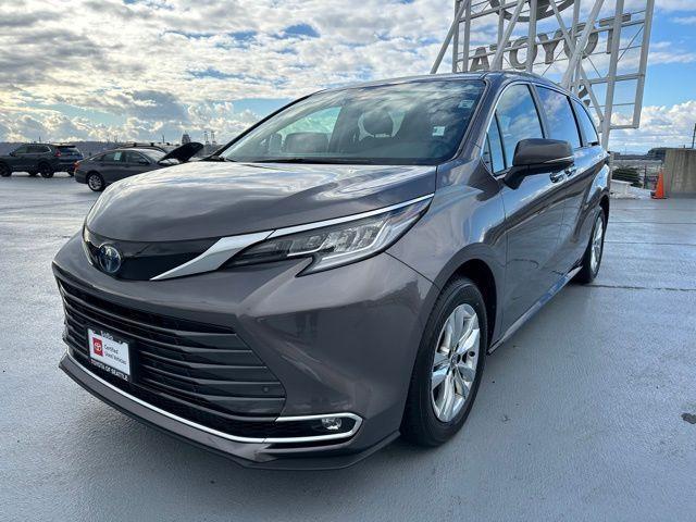 used 2022 Toyota Sienna car, priced at $51,922