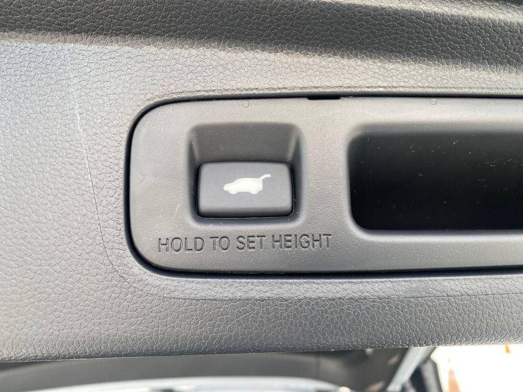 new 2026 Honda CR-V Hybrid car, priced at $42,999