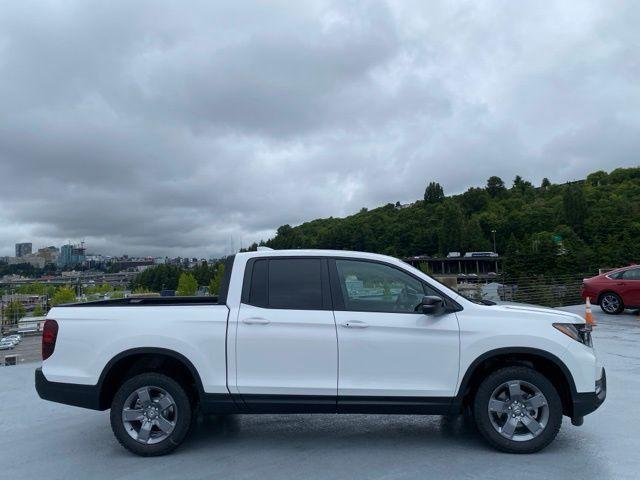 new 2025 Honda Ridgeline car, priced at $45,999
