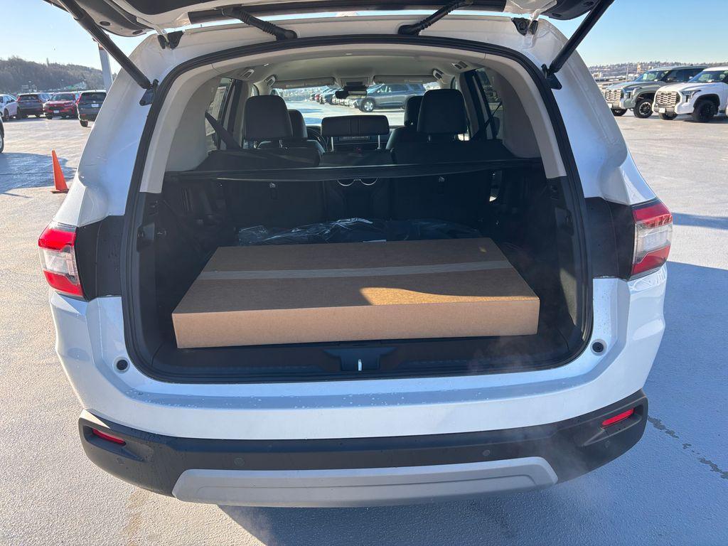 new 2025 Honda Pilot car, priced at $47,780